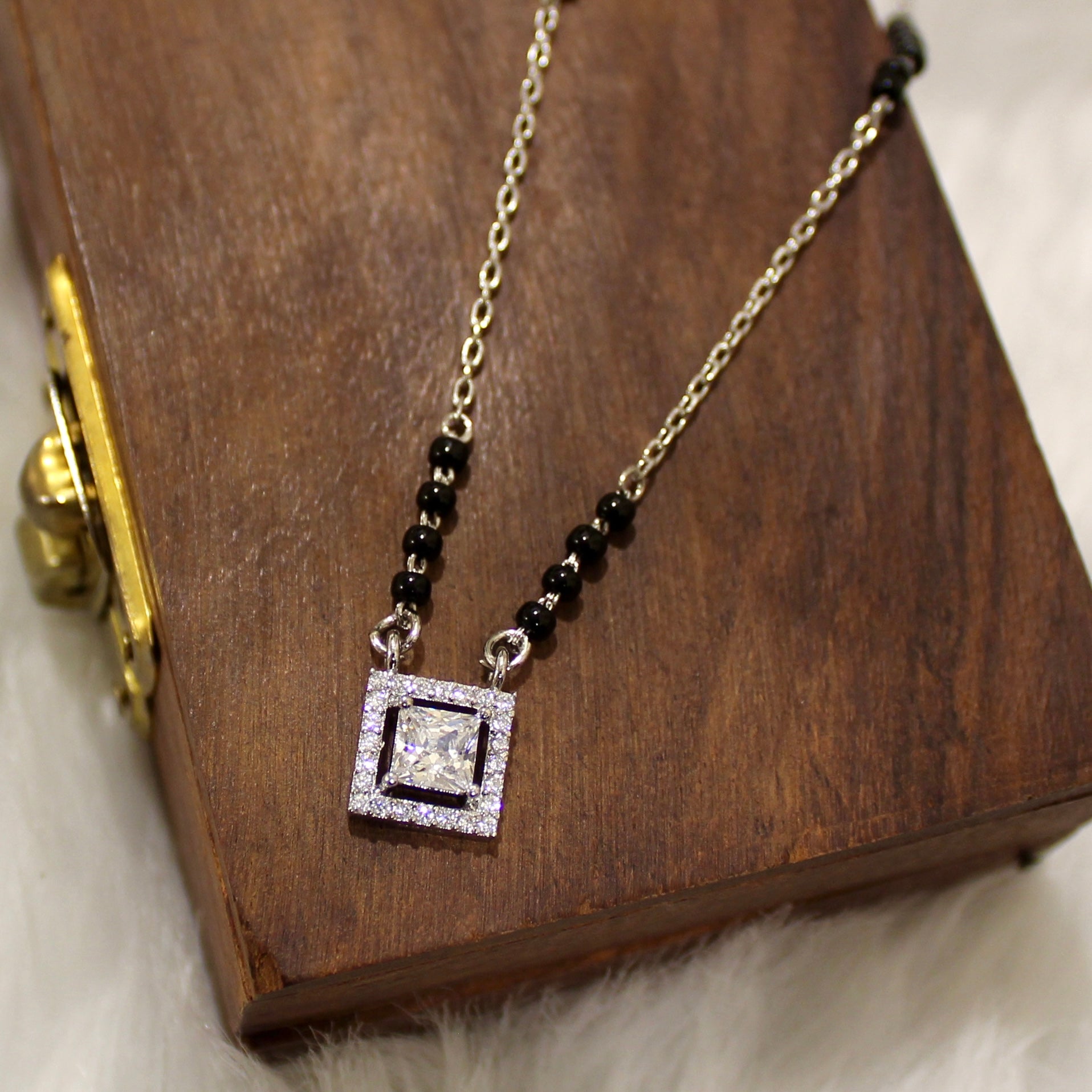 Cubical Solitaire Stone Mangalsutra in 925 Silver