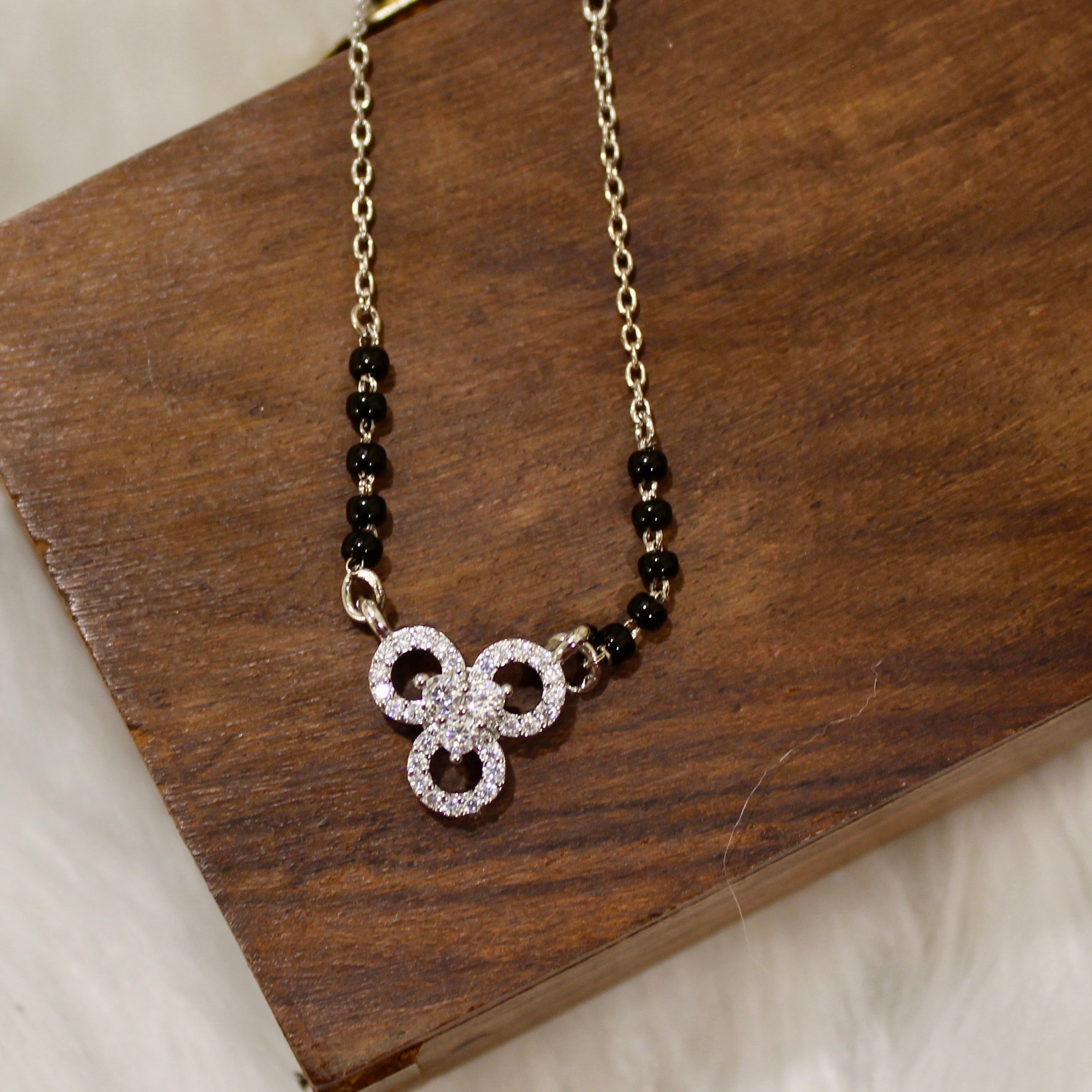 3 connecting Circles Zircon Stones Mangalsutra in 925 Silver