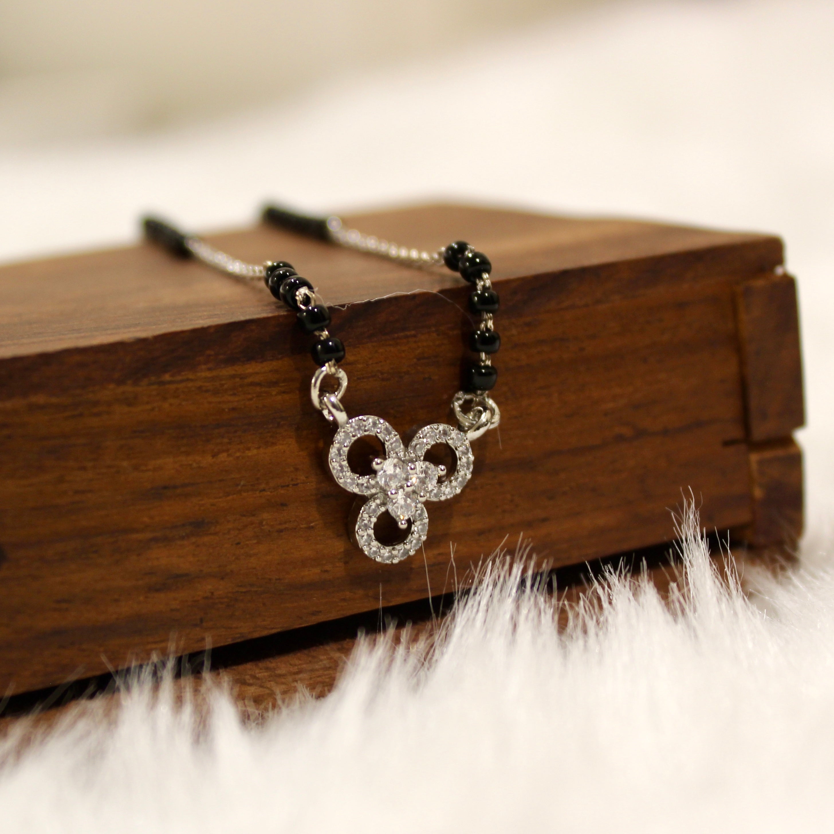 3 connecting Circles Zircon Stones Mangalsutra in 925 Silver