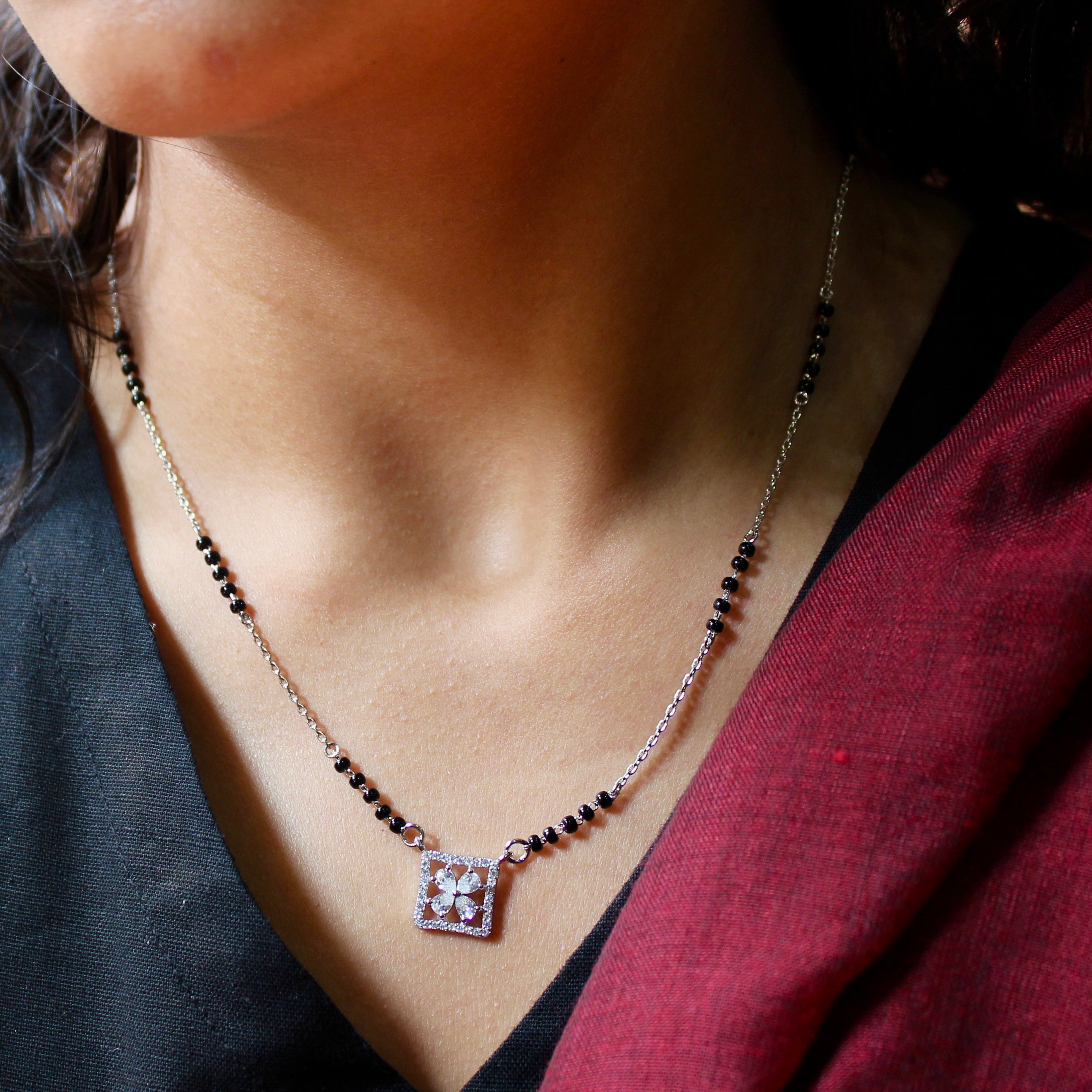 4 Petals Flower Zircon Stones Mangalsutra in 925 Silver