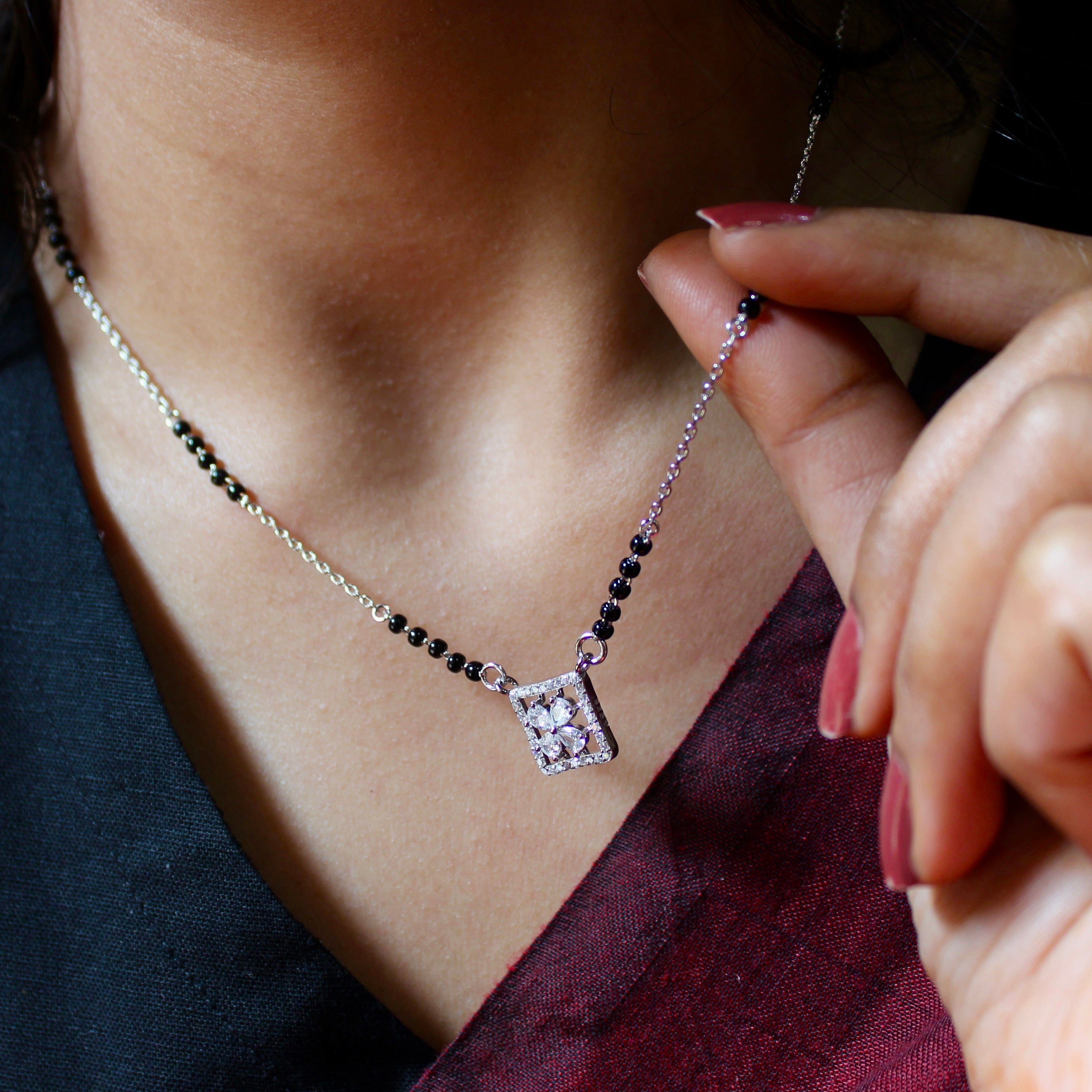 4 Petals Flower Zircon Stones Mangalsutra in 925 Silver