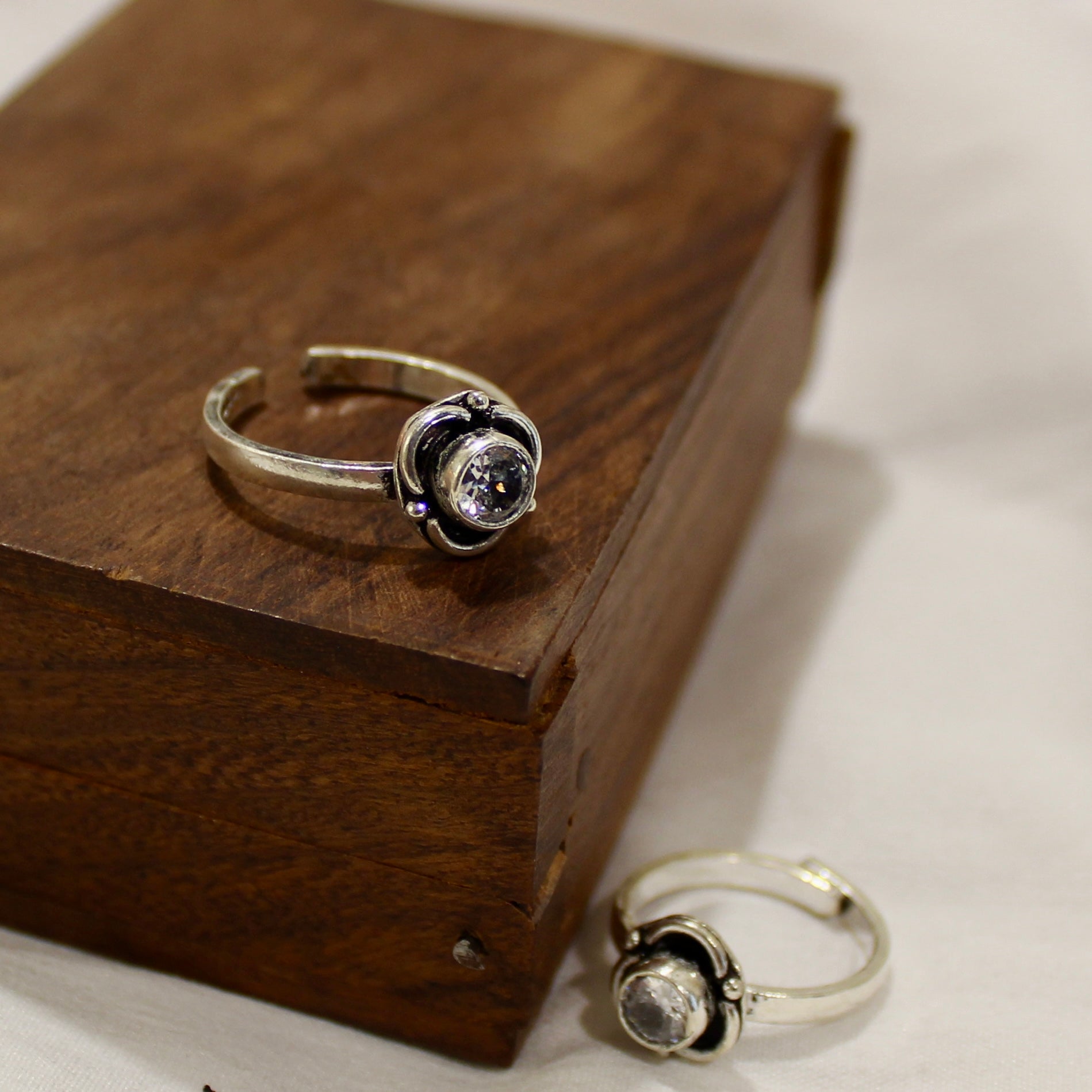 Solitaire Stone Wrapped Toe Rings in 925 Silver