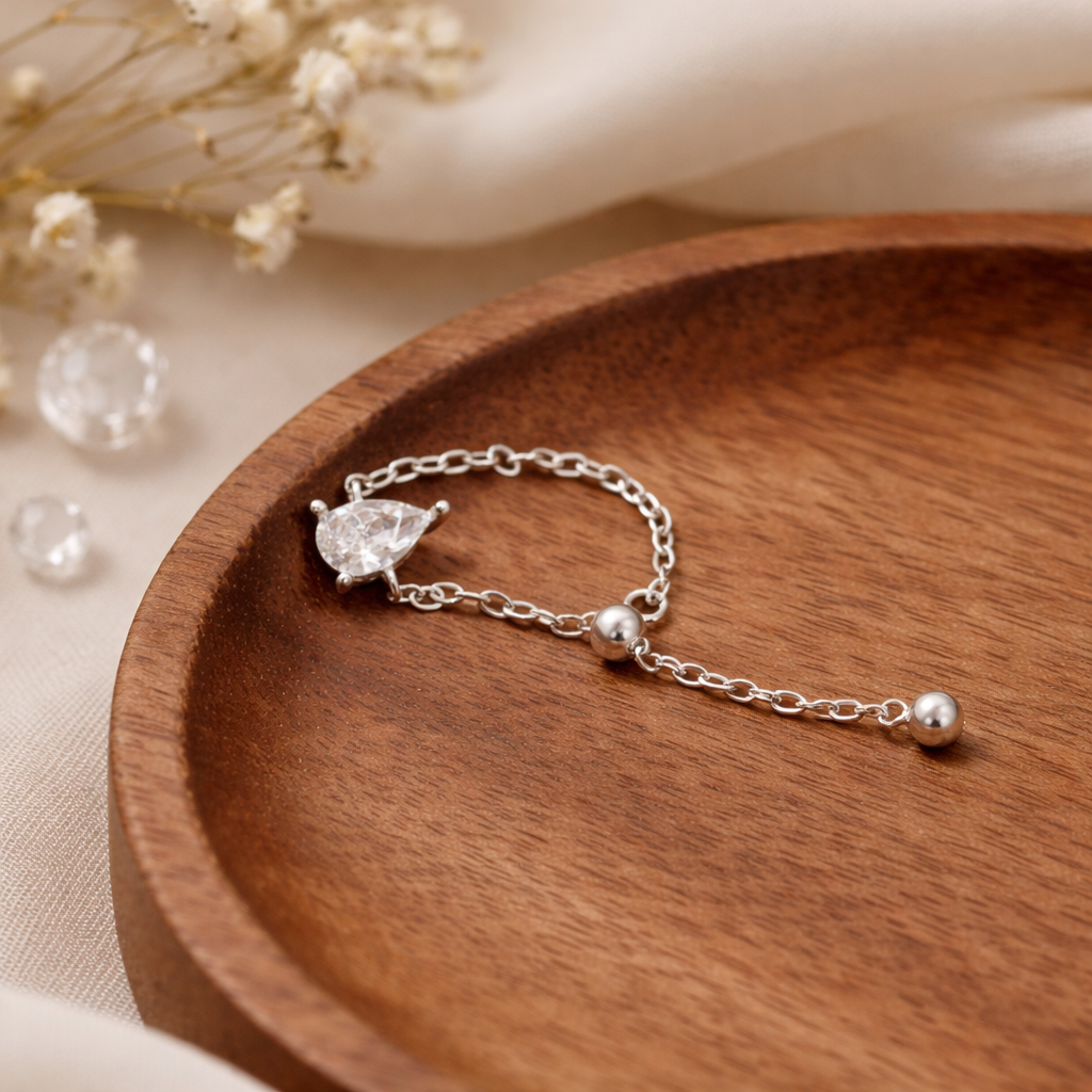 Solitaire Stone Flame-shaped Pure Silver Chained Ring