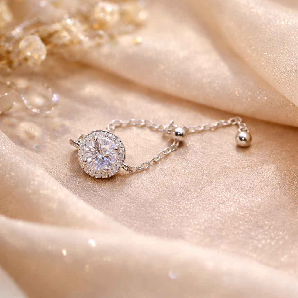 Solitaire Stone Pure Silver Chained Ring