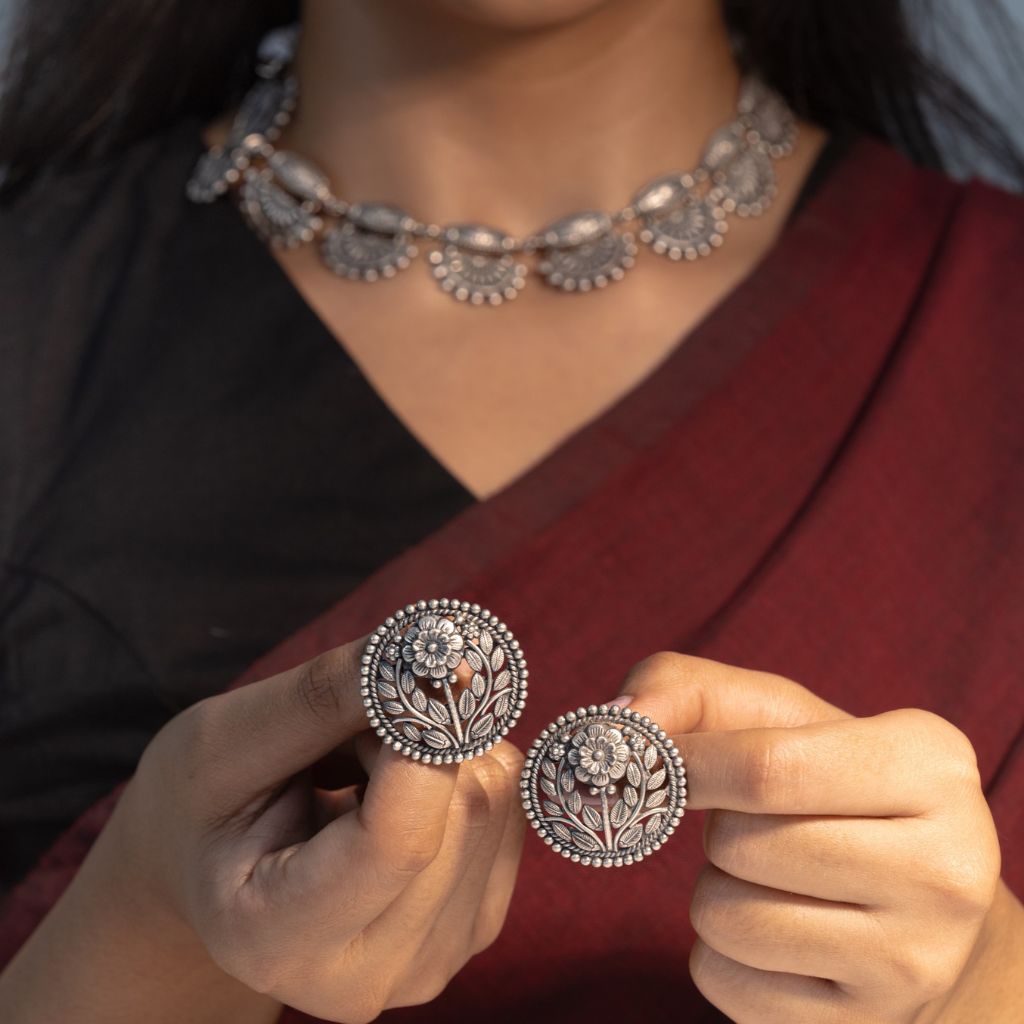 Sunrise Oxidised Silver Necklace With Flower Studs