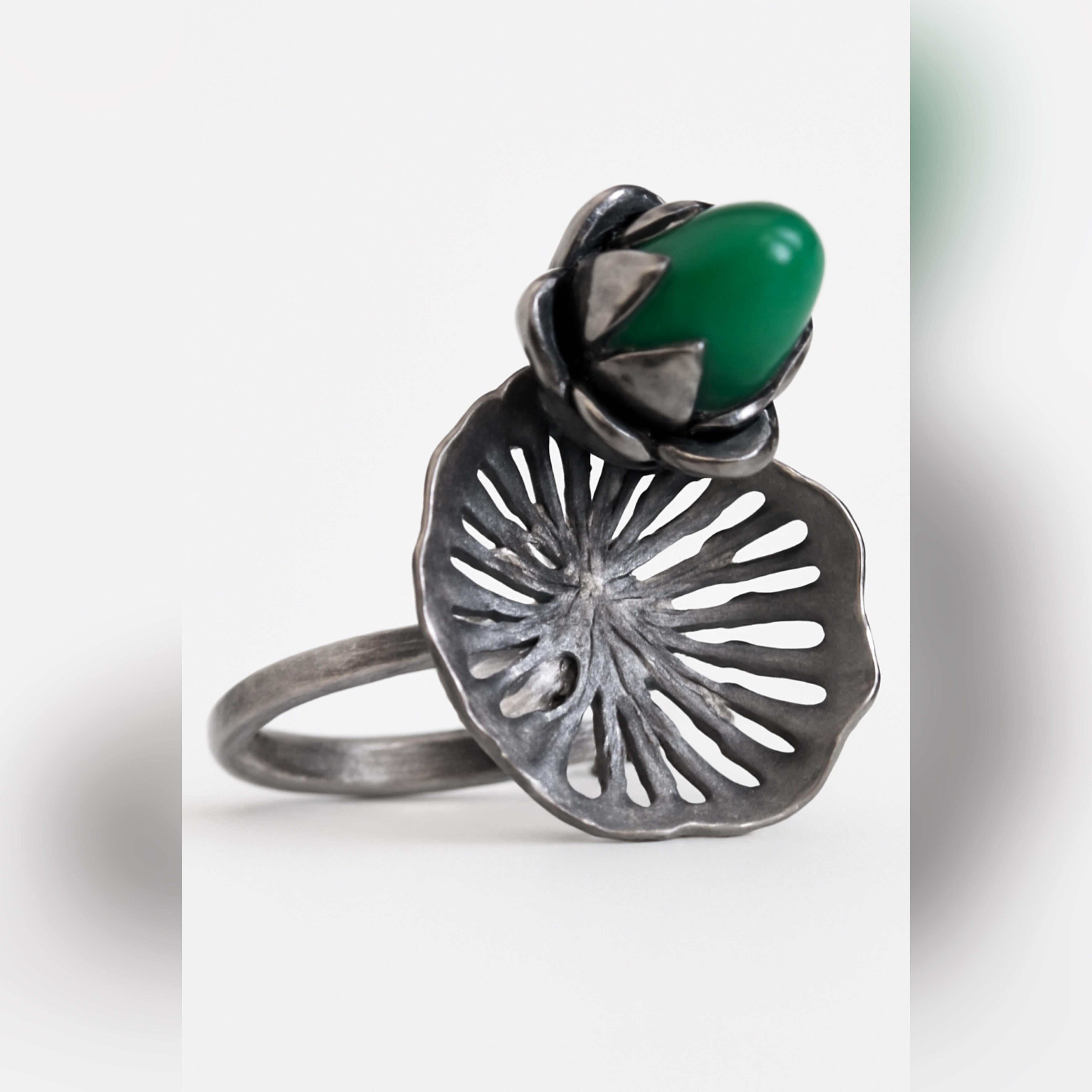 Rise Above Emerald on Top Oxidised Silver Ring- Free size