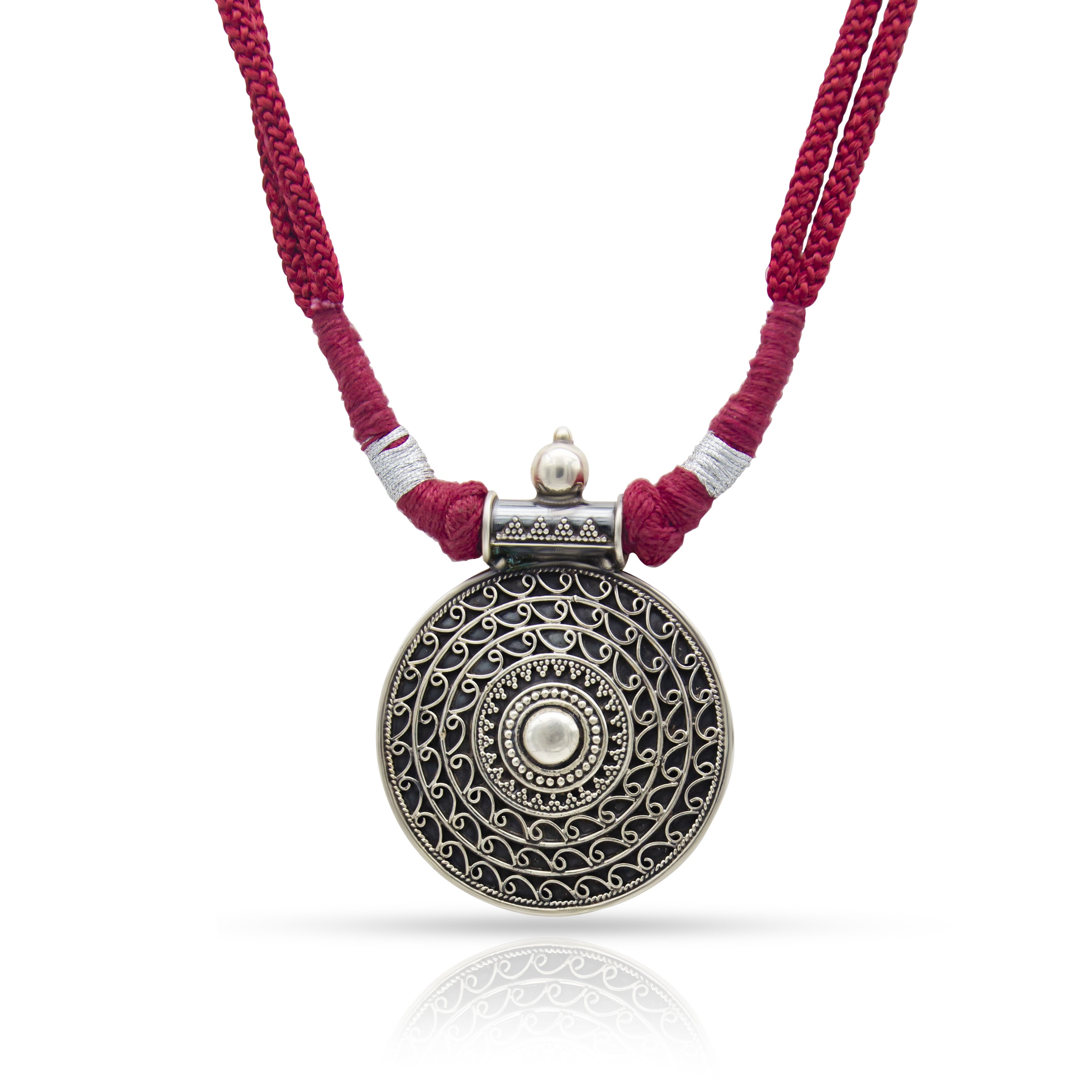 Oxidised circle pattered 925 silver with red dori necklace